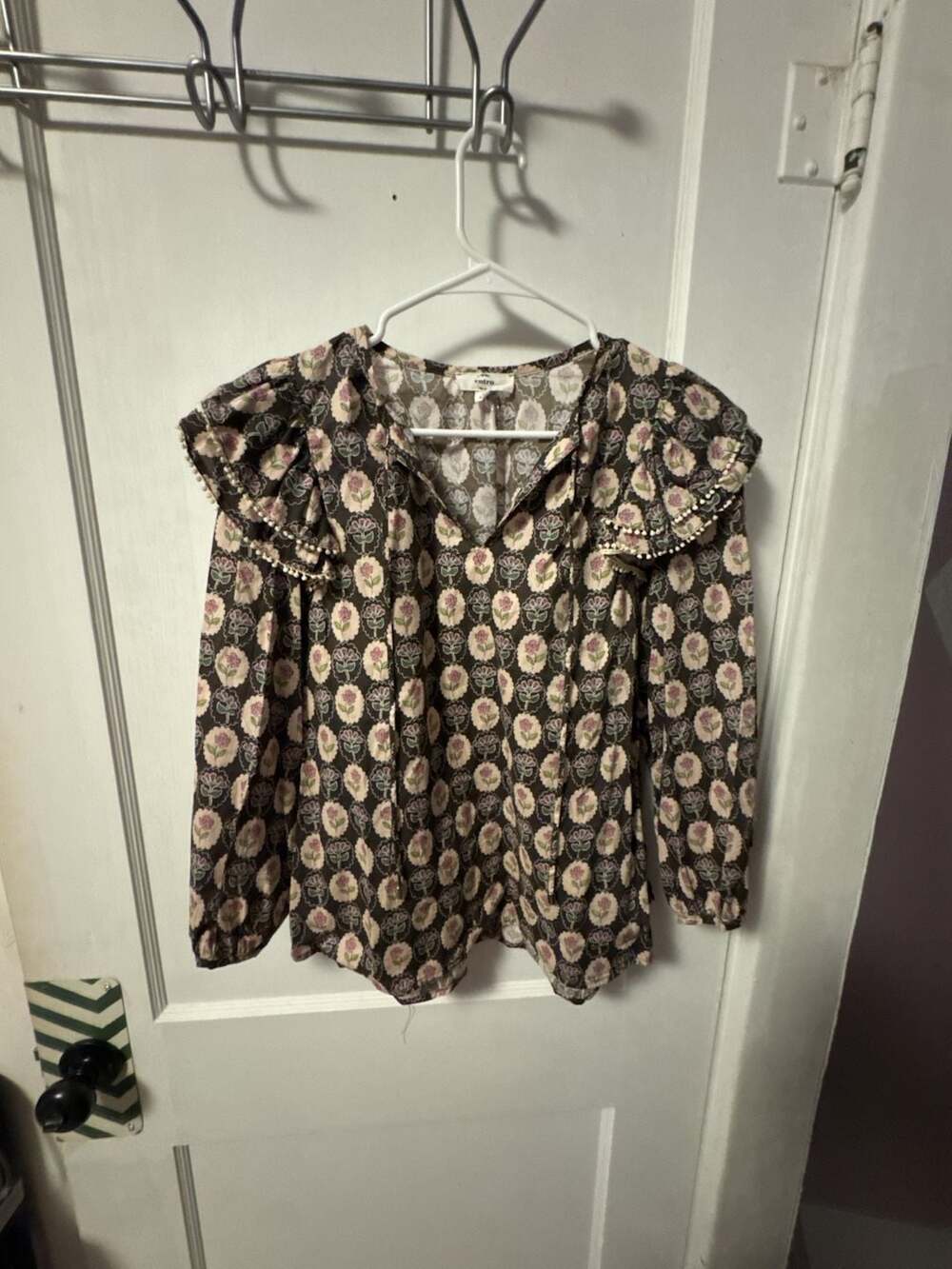 Entro Floral Blouse Size M Brown Medallion Print Boho Cotton Ruffle Top